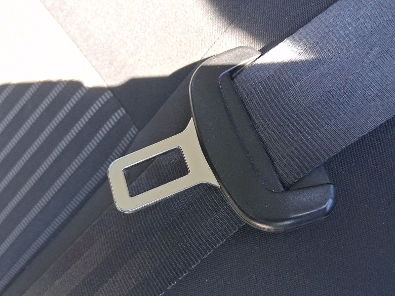 Recambio de cinturon seguridad trasero izquierdo para volkswagen polo v (6r1, 6c1) 1.6 tdi referencia OEM IAM 6C0857805RAA  