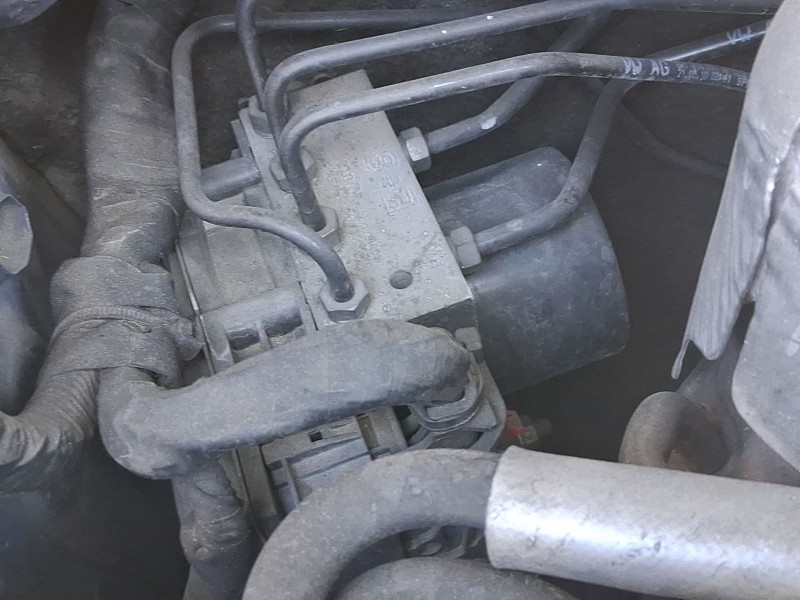 Recambio de abs para volkswagen polo v (6r1, 6c1) 1.6 tdi referencia OEM IAM 6R0614517S  