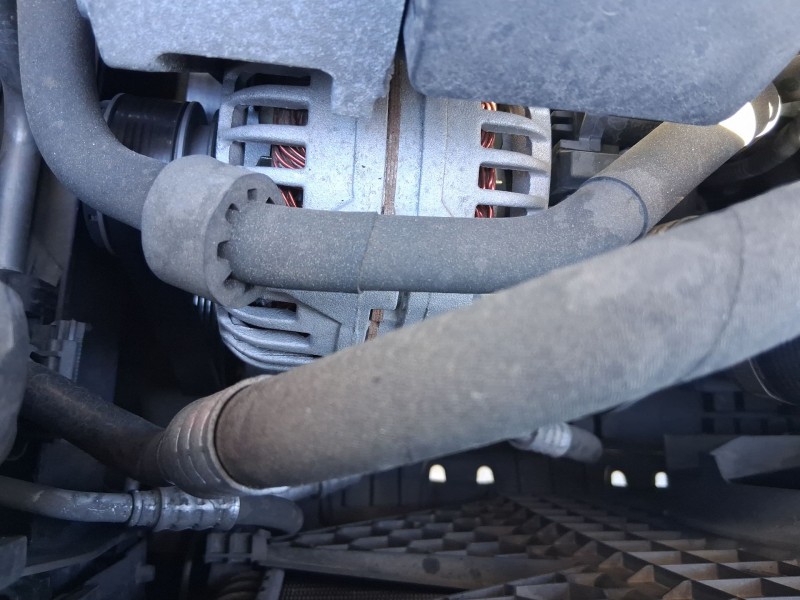 Recambio de alternador para volkswagen polo v (6r1, 6c1) 1.6 tdi referencia OEM IAM 06F903023F 06F903023FX 