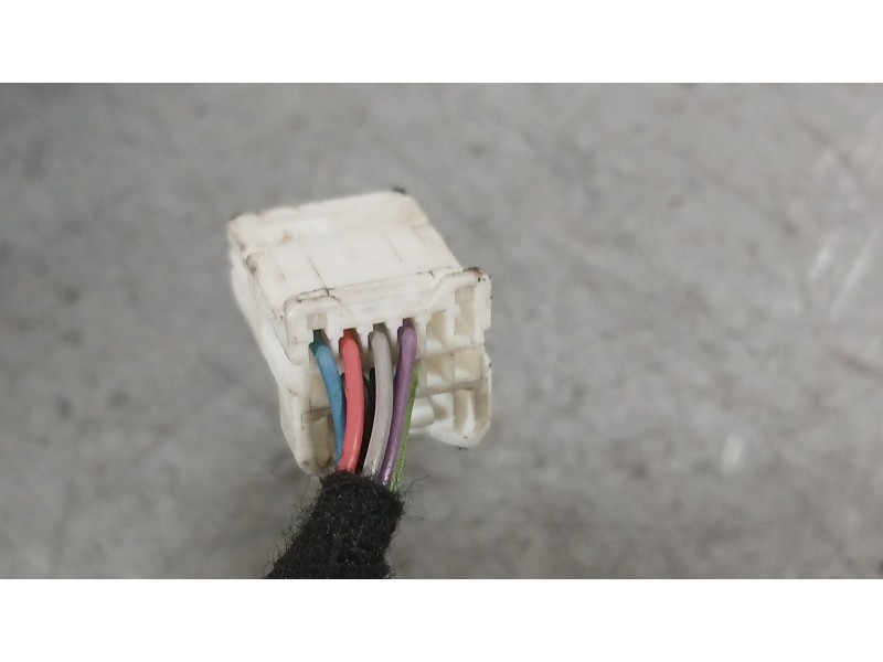 Recambio de retrovisor izquierdo para nissan note (e12) 1.5 dci referencia OEM IAM 963023VF0A ELECTRICO 7 CABLES 