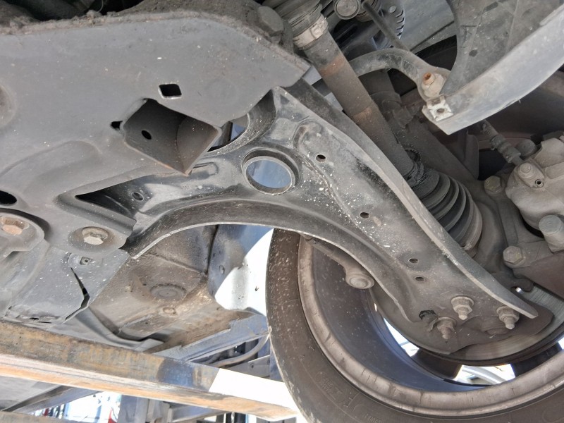 Recambio de brazo suspension inferior delantero izquierdo para volkswagen polo v (6r1, 6c1) 1.6 tdi referencia OEM IAM 6R0407151