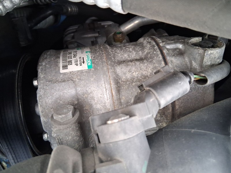 Recambio de compresor aire acondicionado para volkswagen polo v (6r1, 6c1) 1.6 tdi referencia OEM IAM 1K0820808F  