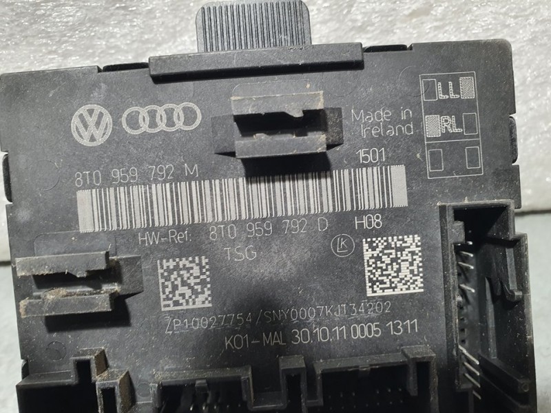 Recambio de modulo electronico para audi a4 ber. (b8) básico referencia OEM IAM 8T0959792M  