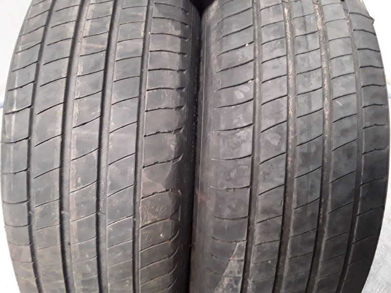 Recambio de neumatico pareja para neumaticos reutilizados - referencia OEM IAM 185651592T MICHELIN 185/65/15/92T
