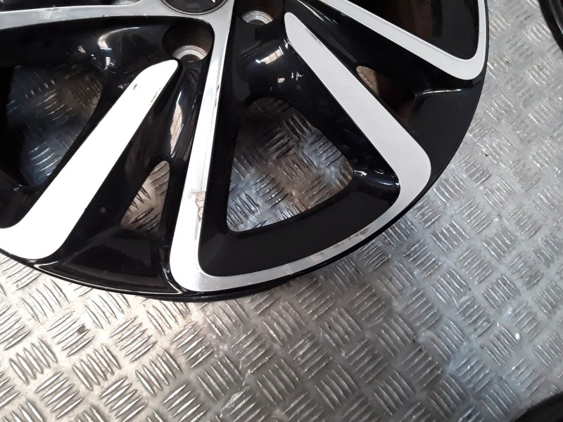 Recambio de juego llantas aluminio para citroën c4 spacetourer (3d_) 1.5 bluehdi 130 referencia OEM IAM 7X17 5 TORN ET50 ROZADAS