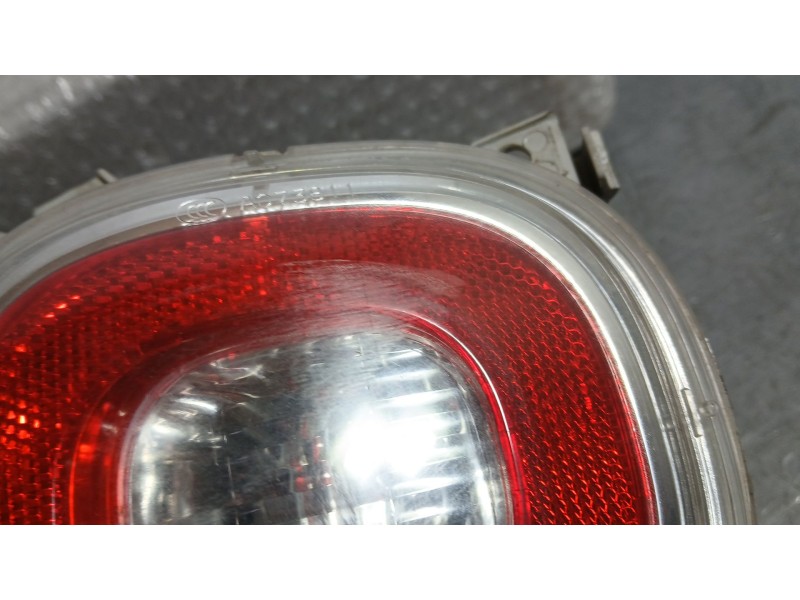 Recambio de piloto trasero derecho paragolpes para fiat 500l (351_, 352_) 1.4 (199lyb1b) referencia OEM IAM 51959332 ROZADO 4710