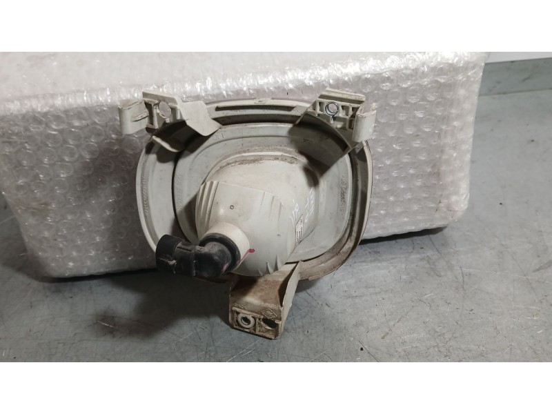 Recambio de piloto trasero derecho paragolpes para fiat 500l (351_, 352_) 1.4 (199lyb1b) referencia OEM IAM 51959332 ROZADO 4710