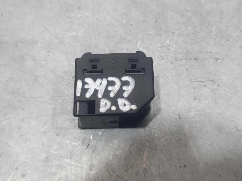 Recambio de mando elevalunas delantero derecho para volkswagen golf iv (1j1) 1.9 tdi referencia OEM IAM 3B0959855B  