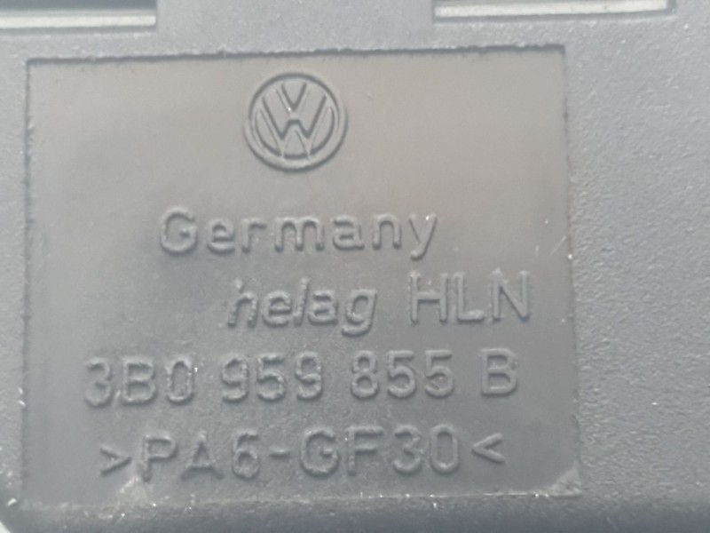 Recambio de mando elevalunas delantero derecho para volkswagen golf iv (1j1) 1.9 tdi referencia OEM IAM 3B0959855B  