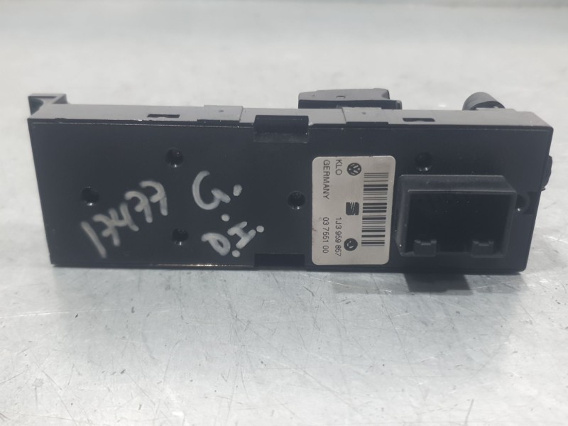 Recambio de mando elevalunas delantero izquierdo para volkswagen golf iv (1j1) 1.9 tdi referencia OEM IAM 1J3959857  