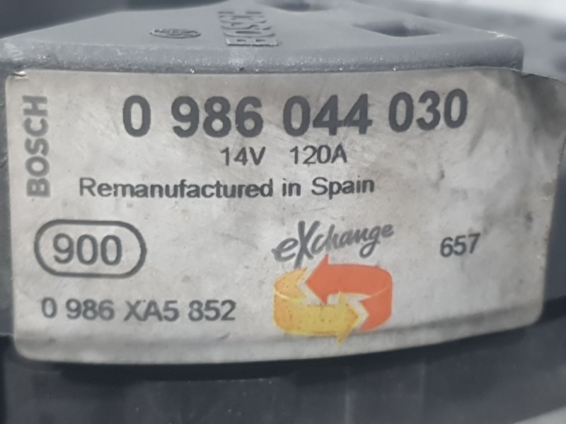 Recambio de alternador para opel vectra c (z02) 2.0 dti 16v (f69) referencia OEM IAM 0986044030 0214525030 BOSCH