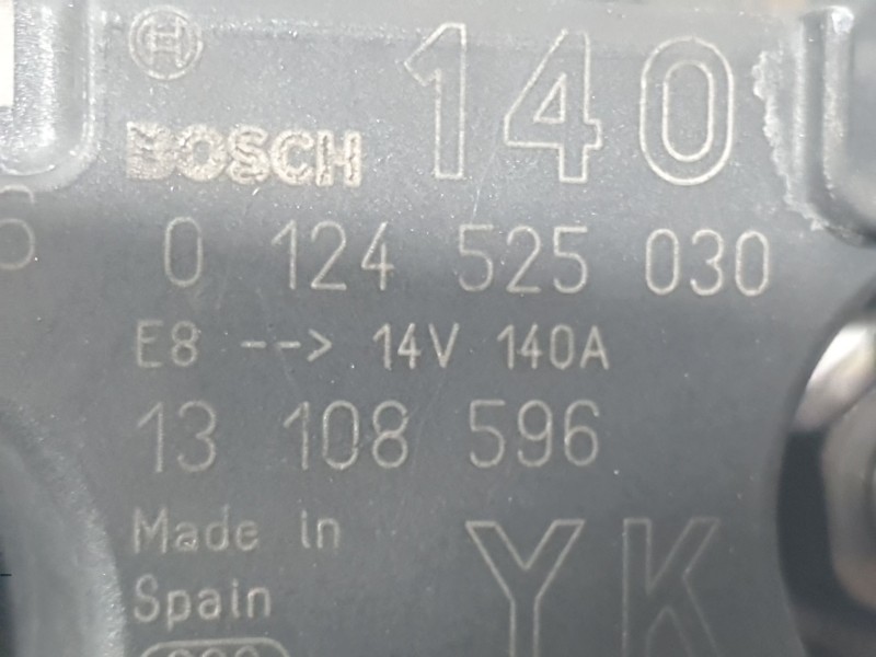 Recambio de alternador para opel vectra c (z02) 2.0 dti 16v (f69) referencia OEM IAM 0986044030 0214525030 BOSCH