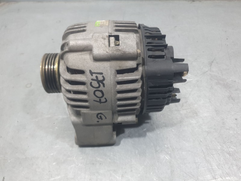 Recambio de alternador para citroën xsara (n1) 1.6 i referencia OEM IAM 9619429380 2541767C VALEO