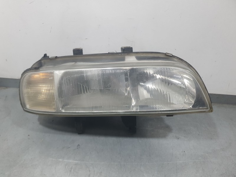Recambio de faro derecho para rover 600 i (rh) 620 si referencia OEM IAM 23611400  HELLA