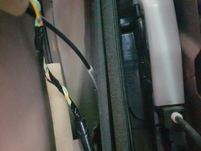 Recambio de cerradura puerta delantera derecha para nissan leaf (ze0) electric referencia OEM IAM 805003NL6A  