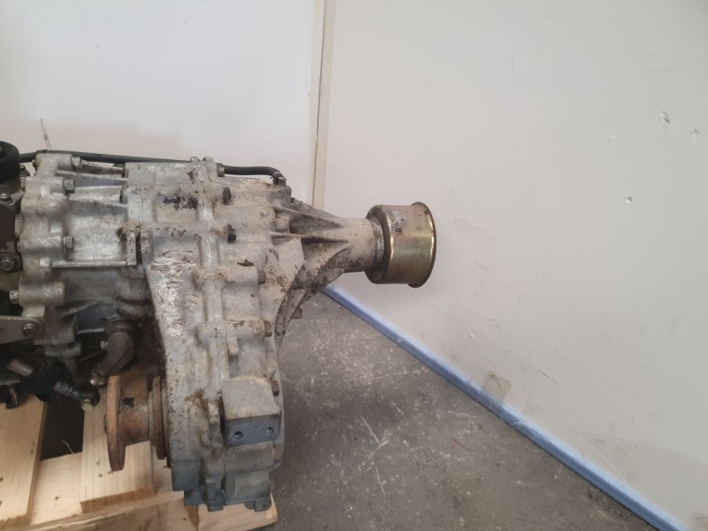 Recambio de caja transfer para nissan terrano ii (r20) 2.7 td 4wd referencia OEM IAM 33107G2340  
