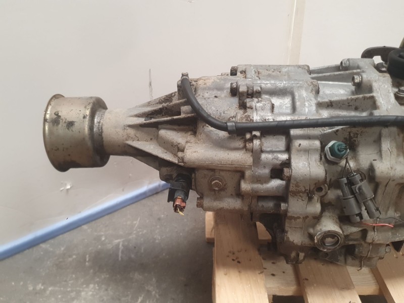 Recambio de caja transfer para nissan terrano ii (r20) 2.7 td 4wd referencia OEM IAM 33107G2340  