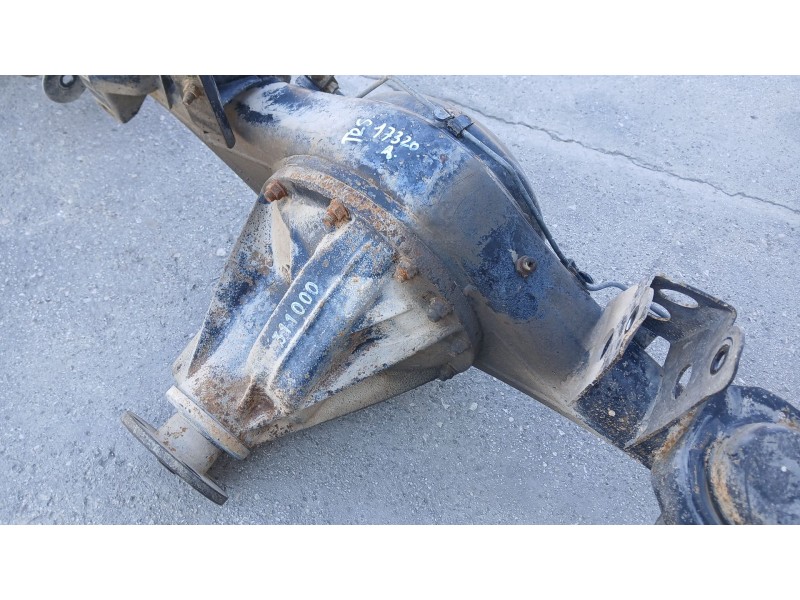 Recambio de puente trasero para nissan terrano ii (r20) 2.7 td 4wd referencia OEM IAM 430101F900 C/GRUPO 