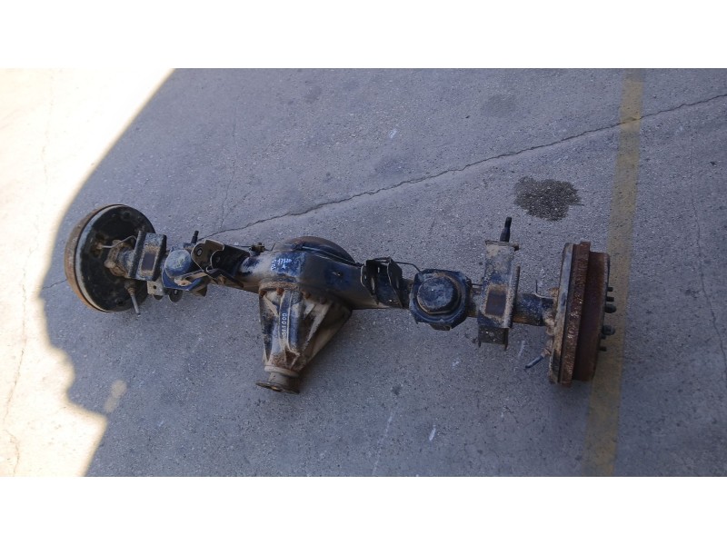 Recambio de puente trasero para nissan terrano ii (r20) 2.7 td 4wd referencia OEM IAM 430101F900 C/GRUPO 