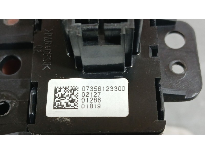 Recambio de palanca freno de mano para fiat 500x (334_) 1.0 (334.axn1b) referencia OEM IAM 7356123300 PULSADOR ELECTRICO 