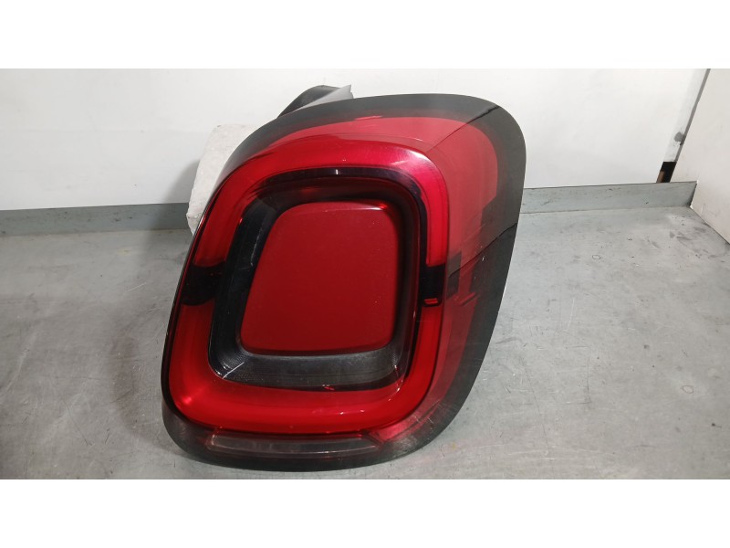 Recambio de piloto trasero derecho para fiat 500x (334_) 1.0 (334.axn1b) referencia OEM IAM 52092111  