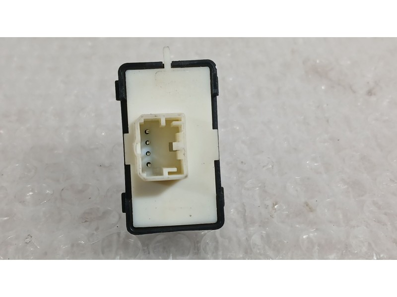 Recambio de mando elevalunas trasero izquierdo para fiat 500x (334_) 1.0 (334.axn1b) referencia OEM IAM 735633157  B569