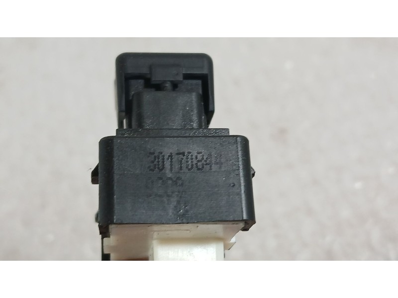 Recambio de mando elevalunas delantero derecho para fiat 500x (334_) 1.0 (334.axn1b) referencia OEM IAM 735633146  B569