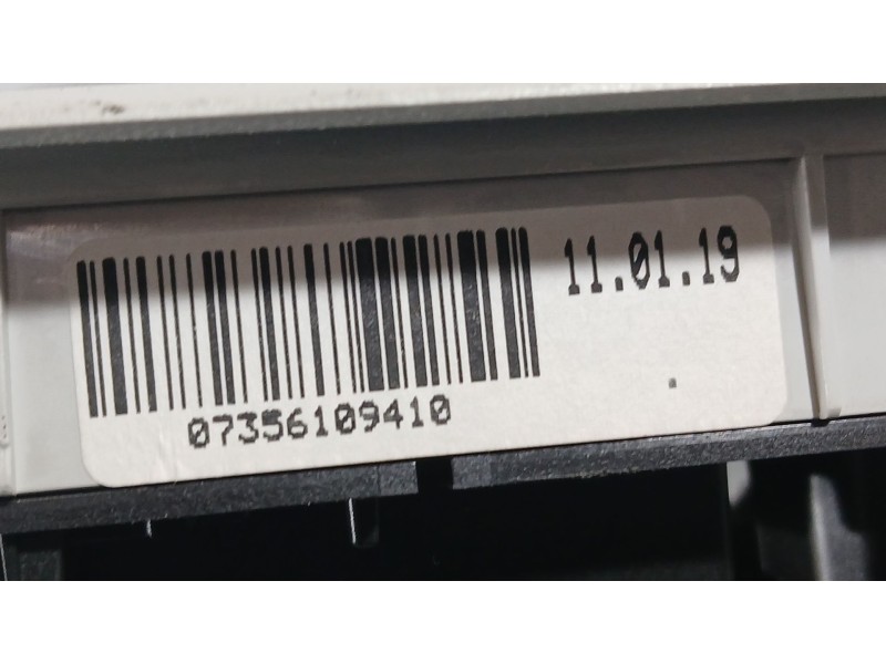 Recambio de luz interior para fiat 500x (334_) 1.0 (334.axn1b) referencia OEM IAM 735610941  