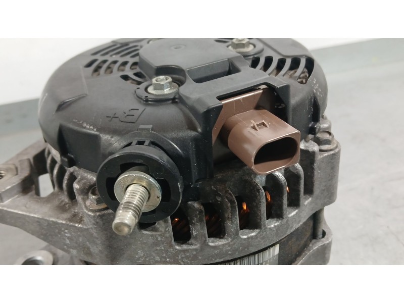 Recambio de alternador para fiat 500x (334_) 1.0 (334.axn1b) referencia OEM IAM 52083380 MOPAR 1042111250