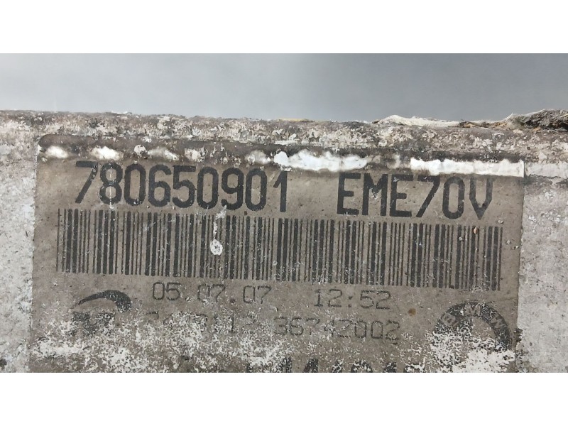 Recambio de radiador agua para bmw 1 (e81) 118 d referencia OEM IAM 780650901  