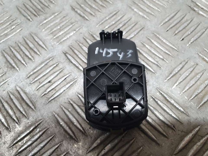 Recambio de mando elevalunas delantero derecho para opel corsa d cosmo referencia OEM IAM 13189333RW 315625731 