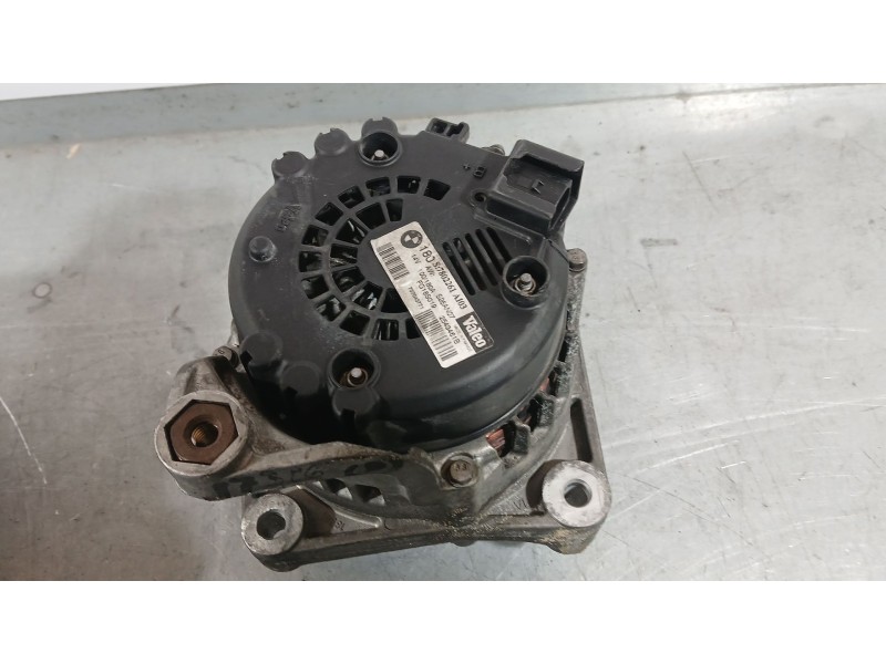 Recambio de alternador para bmw 1 (e81) 118 d referencia OEM IAM 782261 VALEO FG18S019