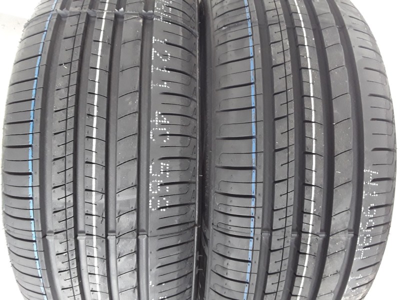 Recambio de neumatico pareja para neumaticos nuevos - referencia OEM IAM 195501582V LANVIGATOR 195/50/15/82V