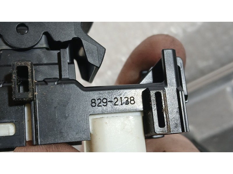 Recambio de mando elevalunas delantero derecho para toyota aygo x (_b7_) 1.0 vvt-i (kgb70) referencia OEM IAM 848100D030  829213