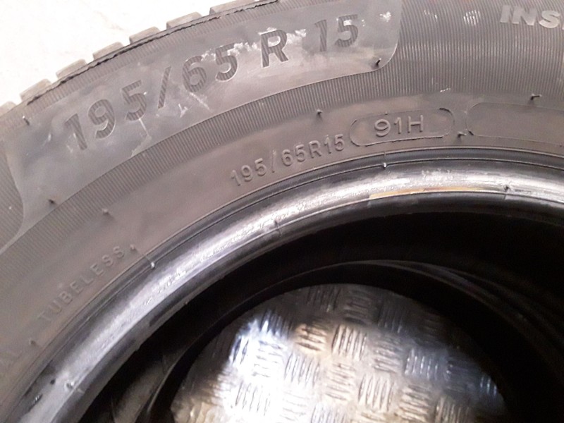 Recambio de neumatico pareja para neumaticos reutilizados - referencia OEM IAM 195651591H MICHELIN 195/65/15/91H