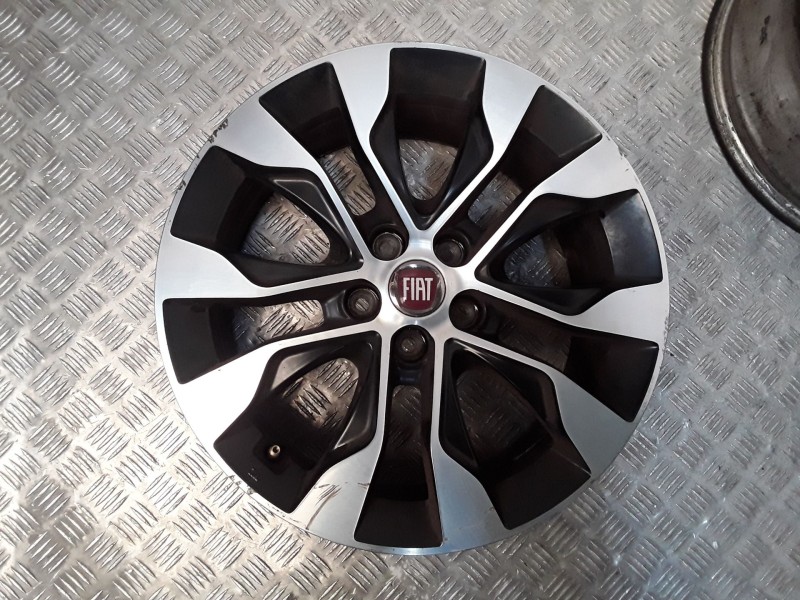 Recambio de juego llantas aluminio para fiat tipo hatchback (356_, 357_) 1.3 d (356hxh1a) referencia OEM IAM 6.5X16 5 TORN ET39 