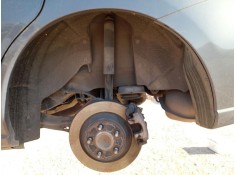 PLASTICO PASE RUEDA TRAS. IZQ. CC33561J1C 