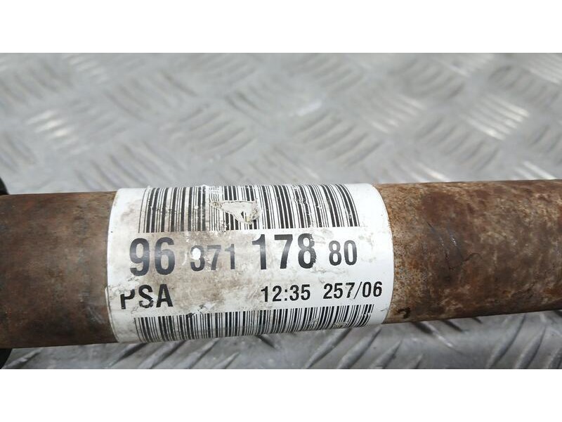 Recambio de transmision delantera derecha para citroën c4 berlina collection referencia OEM IAM 9637117880  