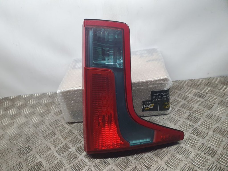 Recambio de piloto trasero izquierdo para citroën c5 berlina attraction referencia OEM IAM SIN REF  INTERIOR