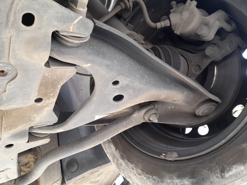 Recambio de brazo suspension inferior delantero izquierdo para dacia lodgy (js_) 1.2 tce (jsay, jsm0) referencia OEM IAM 5450170