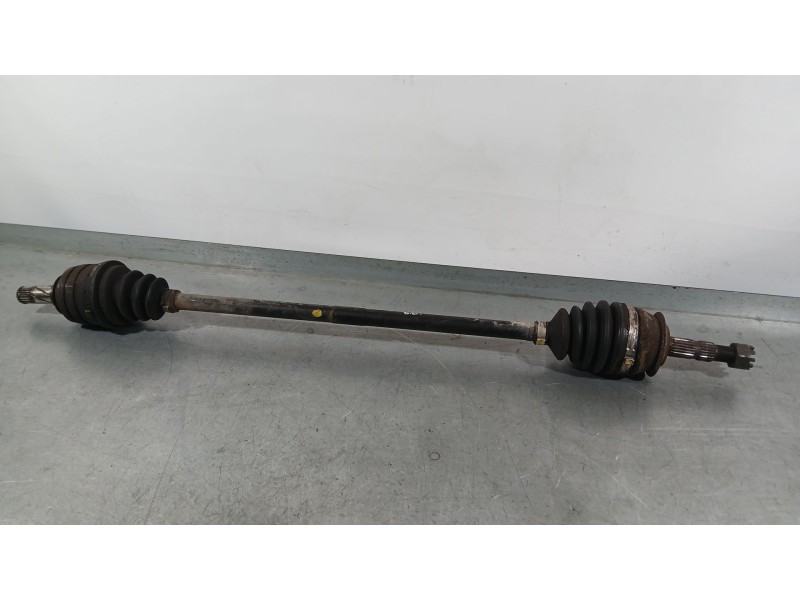 Recambio de transmision delantera derecha para opel combo furgoneta/monovolumen (71_) 1.7 d referencia OEM IAM 93192082 90540553