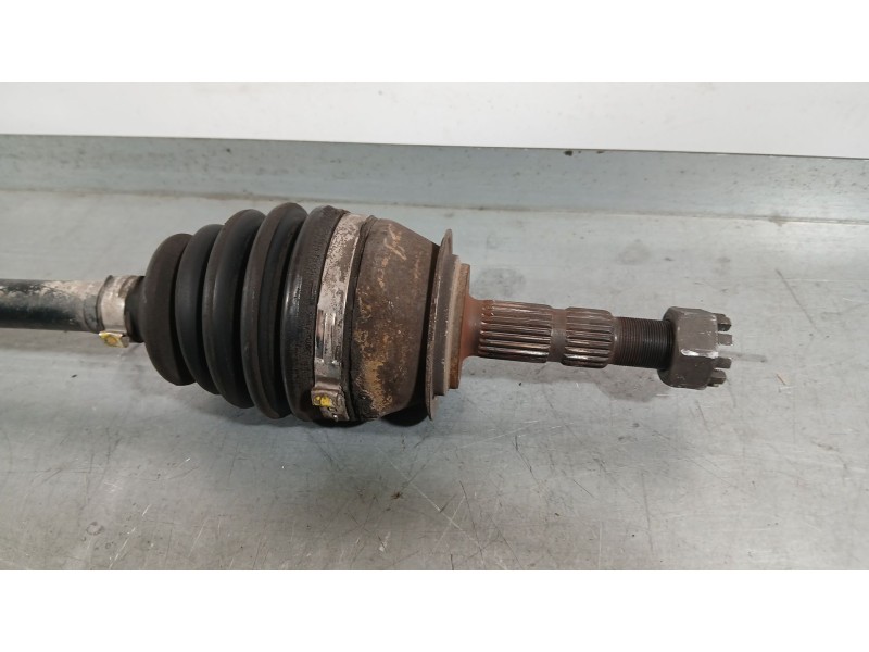 Recambio de transmision delantera derecha para opel combo furgoneta/monovolumen (71_) 1.7 d referencia OEM IAM 93192082 90540553