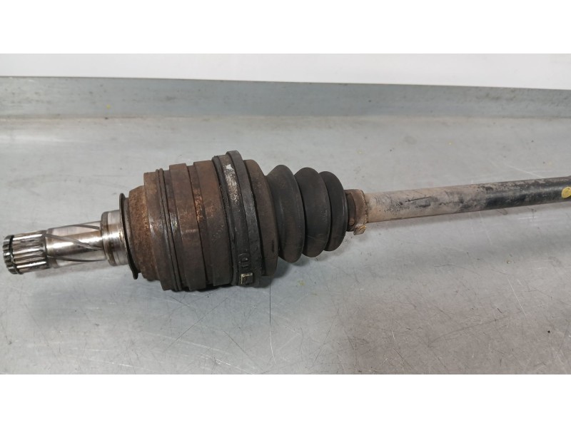 Recambio de transmision delantera derecha para opel combo furgoneta/monovolumen (71_) 1.7 d referencia OEM IAM 93192082 90540553