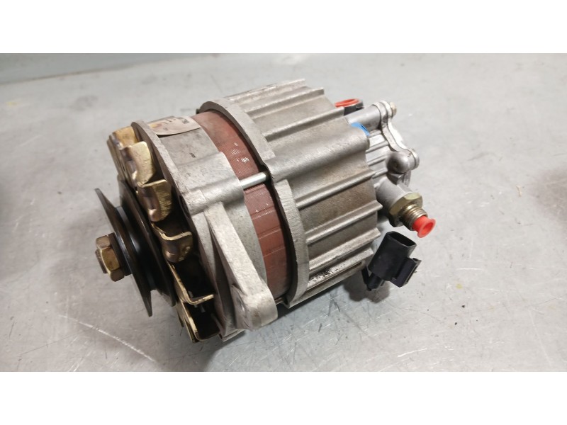 Recambio de alternador para opel combo furgoneta/monovolumen (71_) 1.7 d referencia OEM IAM 1204144 BOSCH CON DEPRESOR INCORPORA