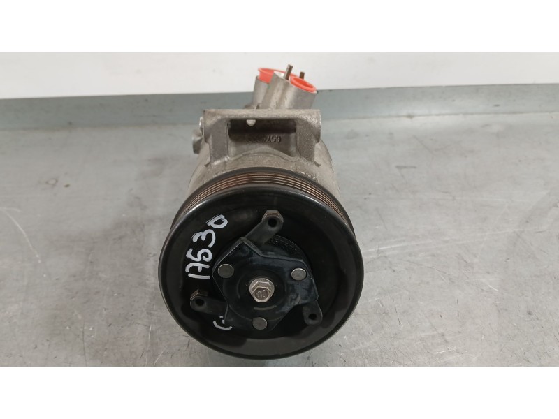 Recambio de compresor aire acondicionado para seat leon (5f1) 1.6 tdi referencia OEM IAM 5Q0820803B DELPHI 01141227