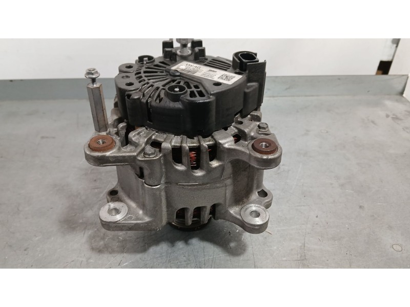 Recambio de alternador para seat leon (5f1) 1.6 tdi referencia OEM IAM 03L903023J VALEO TG12C113