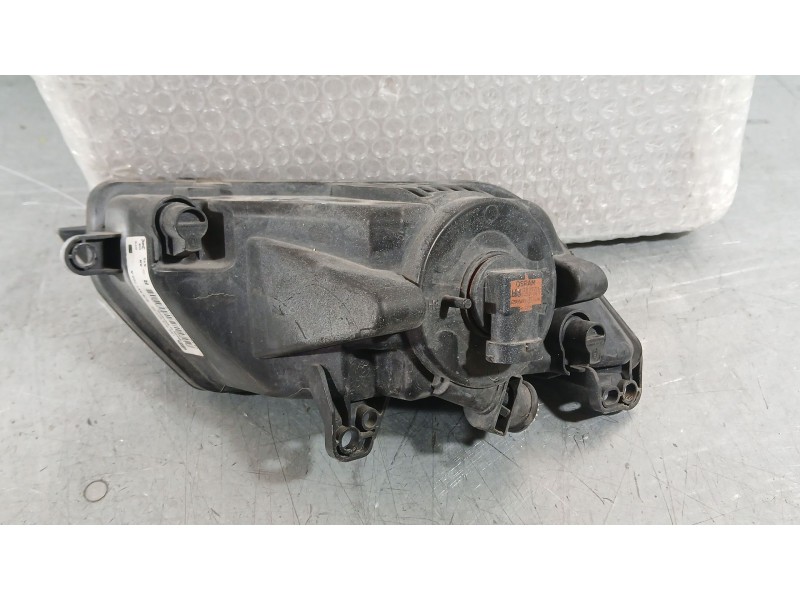 Recambio de faro antiniebla derecho para seat leon (5f1) 1.6 tdi referencia OEM IAM 6J9941702A HELLA 1NE01107702