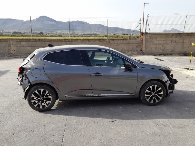 renault clio v (b7_) del año 2023