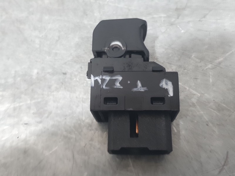 Recambio de mando elevalunas trasero izquierdo para hyundai ix20 (jc) 1.6 crdi referencia OEM IAM 935751H000  