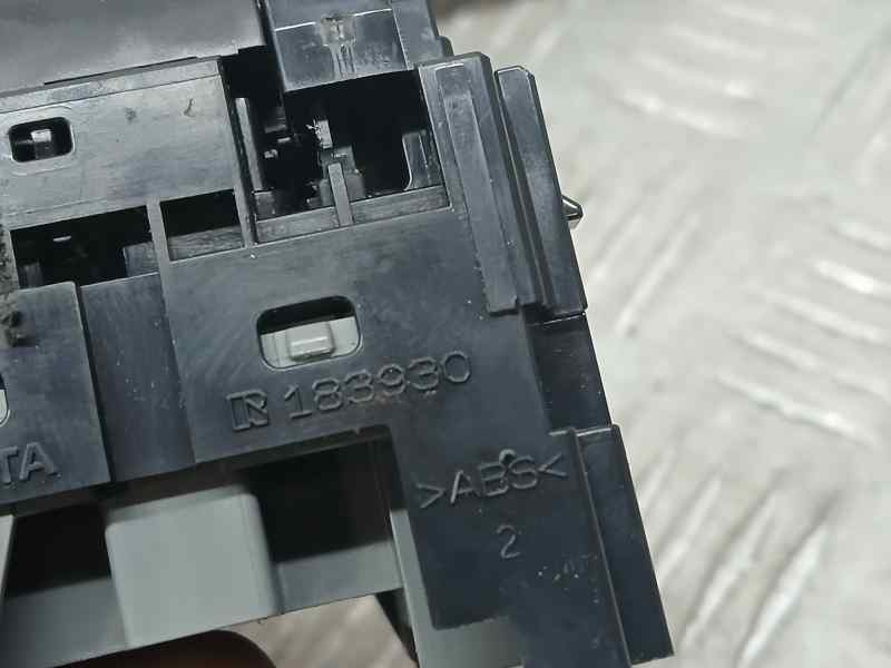 Recambio de mando retrovisor para toyota rav4 hybrid 4x2 advance referencia OEM IAM 183930  